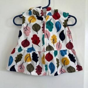 Carter’s fleece lined hooded vest size 9m